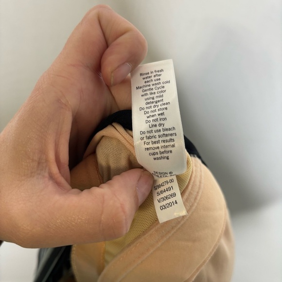 Athleta Shorebreak Black Grey Striped Swim Dress Built in Bra Athletic Sz Medium - Picture 9 of 9